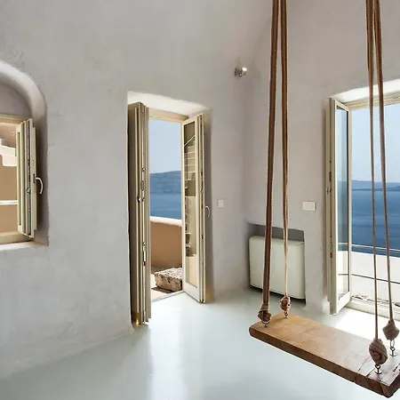 Ammos Oia Mansion